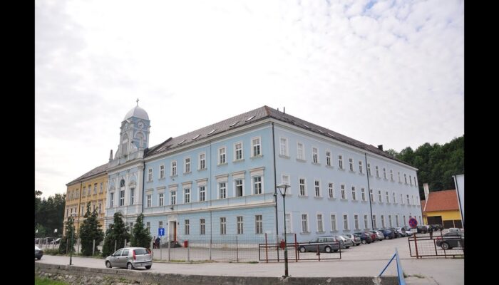 VIDEO | Sjemenište u Travniku - Ustanova koja odgaja i svece