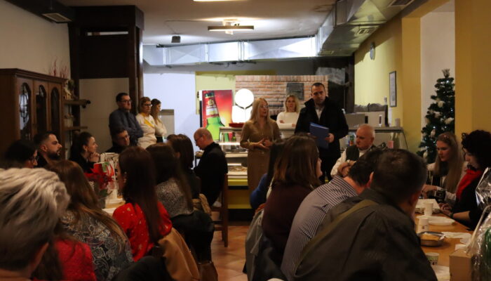 Božićni domjenak djelatnika Katoličkog školskog centra "Petar Barbarić"