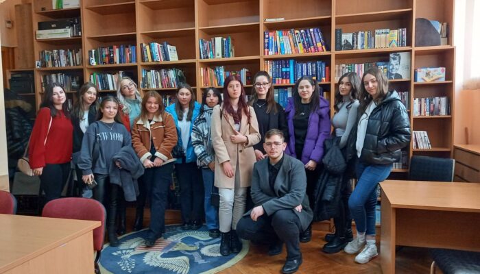 Gimnazijalci posjetili Američki kutak u Zenici