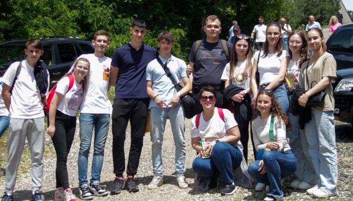 Posjet Komušini, povodom 53. Dana mladih Vrhbosanske nadbiskupije