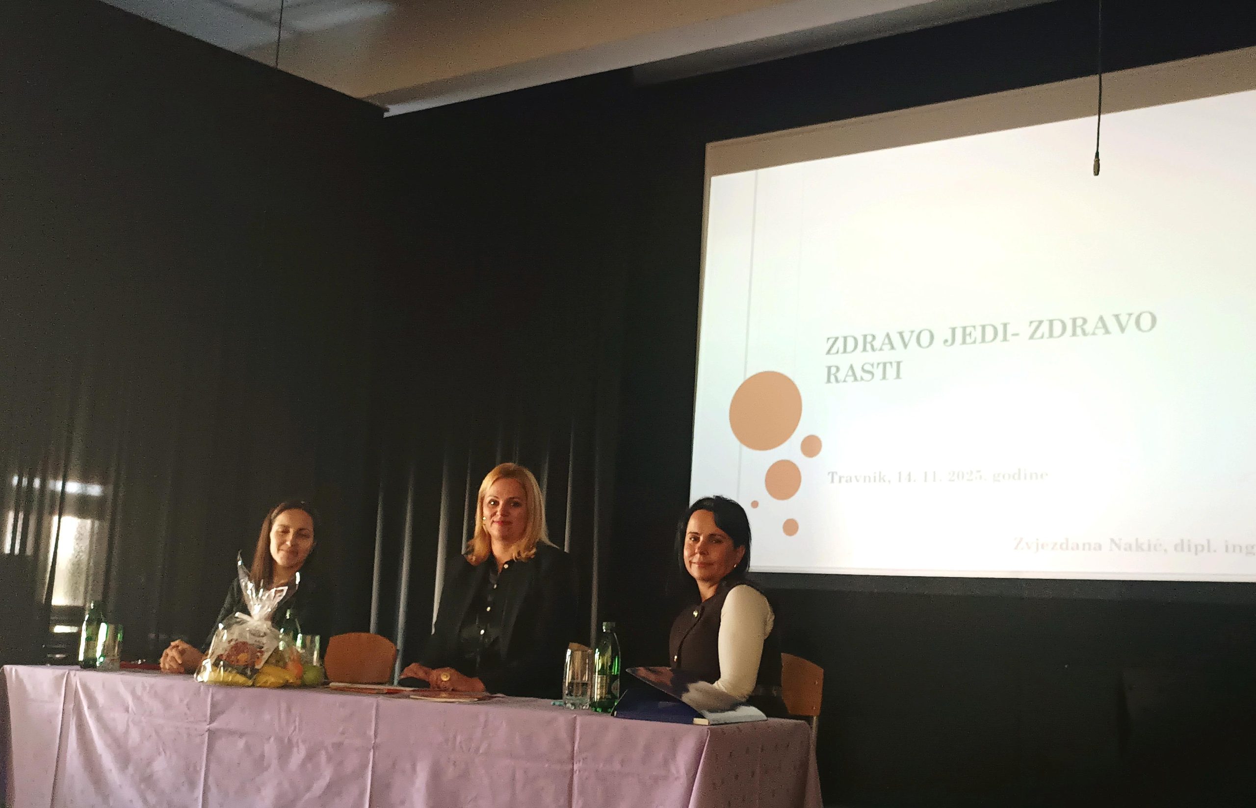 Predavanje „Zdravo jedi, zdravo rasti“