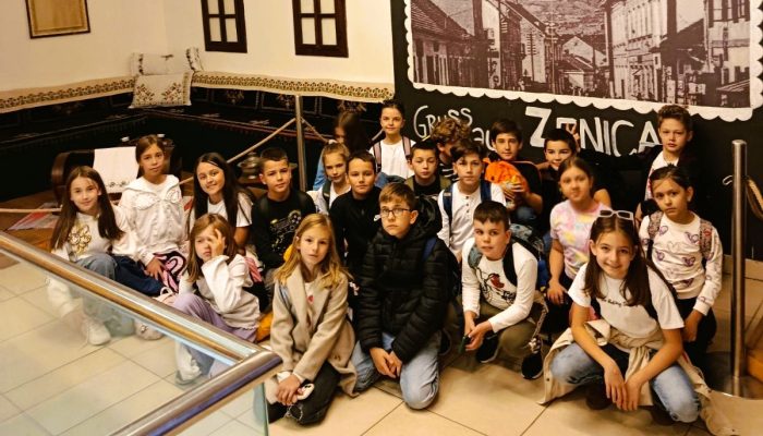 Dan kulture za četvrtaše – posjeta pozorištu i muzeju