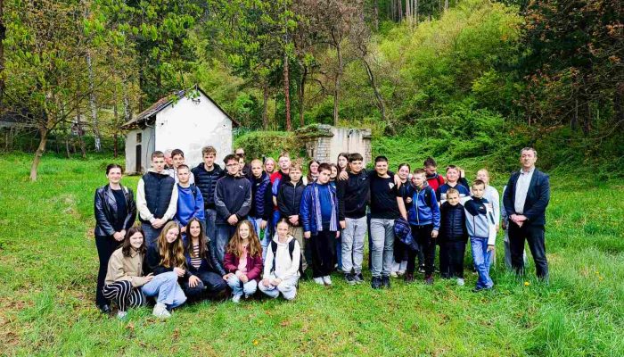 TRADICIONALNI POSJET UČENIKA TRAVNIČKOM KOMUNALNOM PODUZEĆU I IZVORIŠTU